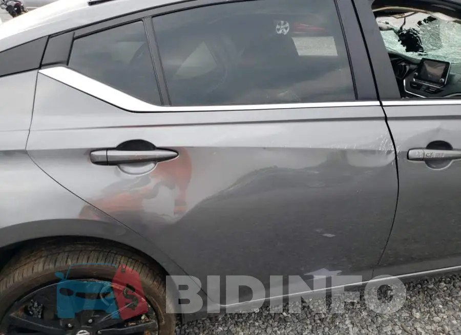 1N4BL4CV0NN420307 Photo# 10