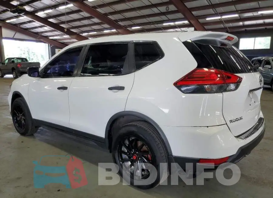 JN8AT2MV1HW013317 Photo# 2
