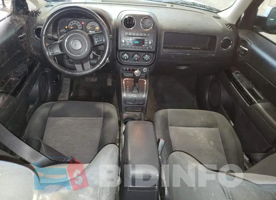 1C4NJPFAXGD794584 Photo# 8