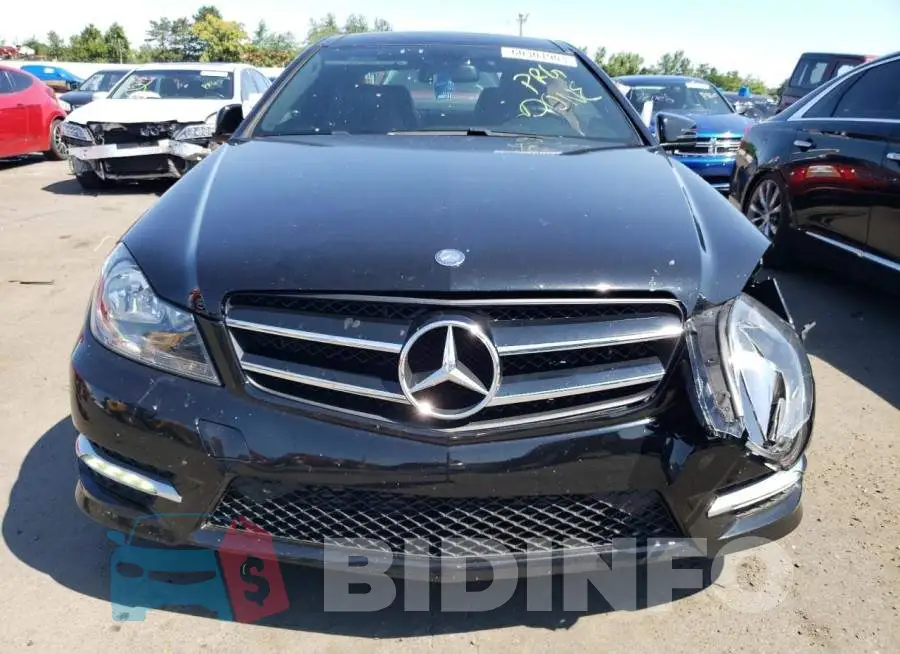 WDDGJ4HB5EG280656 Photo# 5