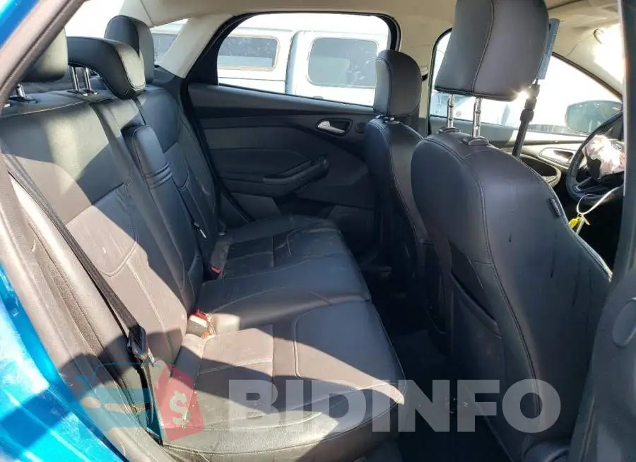 1FADP3J24FL269081 Photo# 10