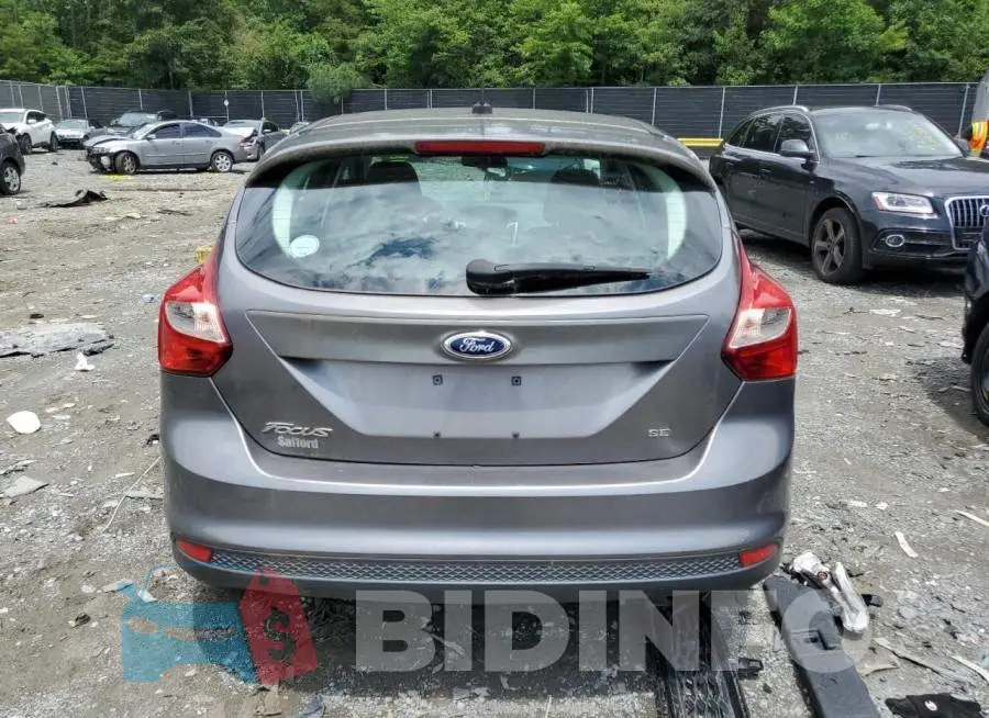 1FADP3K28EL173483 Photo# 6