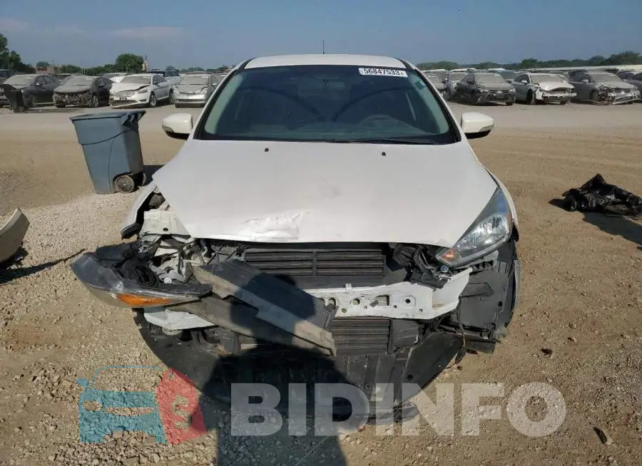 1FADP3N29GL262588 Photo# 5