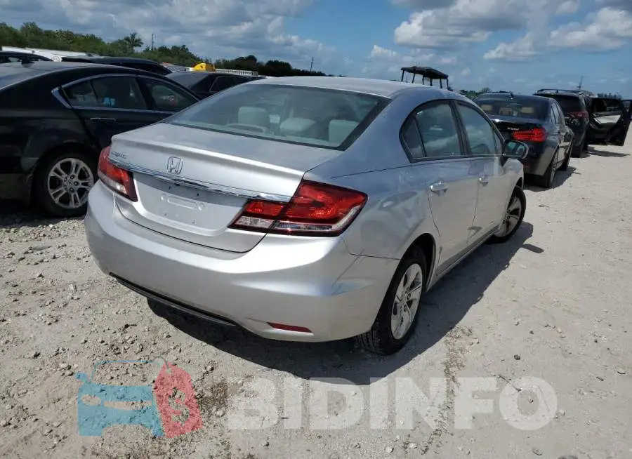 19XFB2F55EE054427 Photo# 3