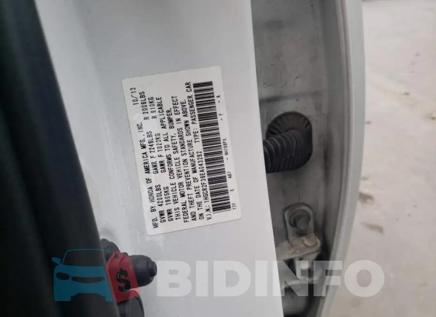 1HGCR2F36EA043292 Photo# 12