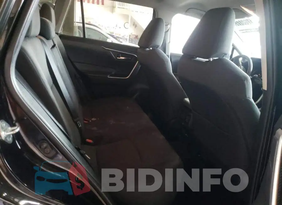 2T3P1RFVXMW186750 Photo# 11