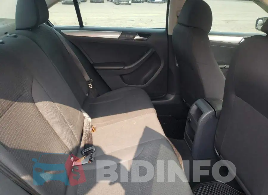 3VWB17AJXFM339891 Photo# 10
