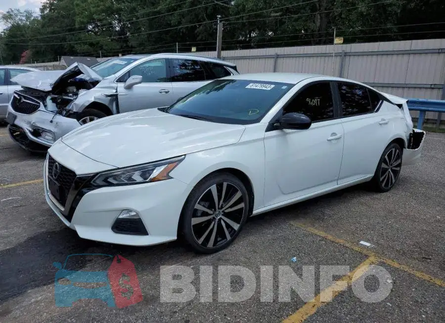 1N4BL4CV3LN311644 Photo# 1