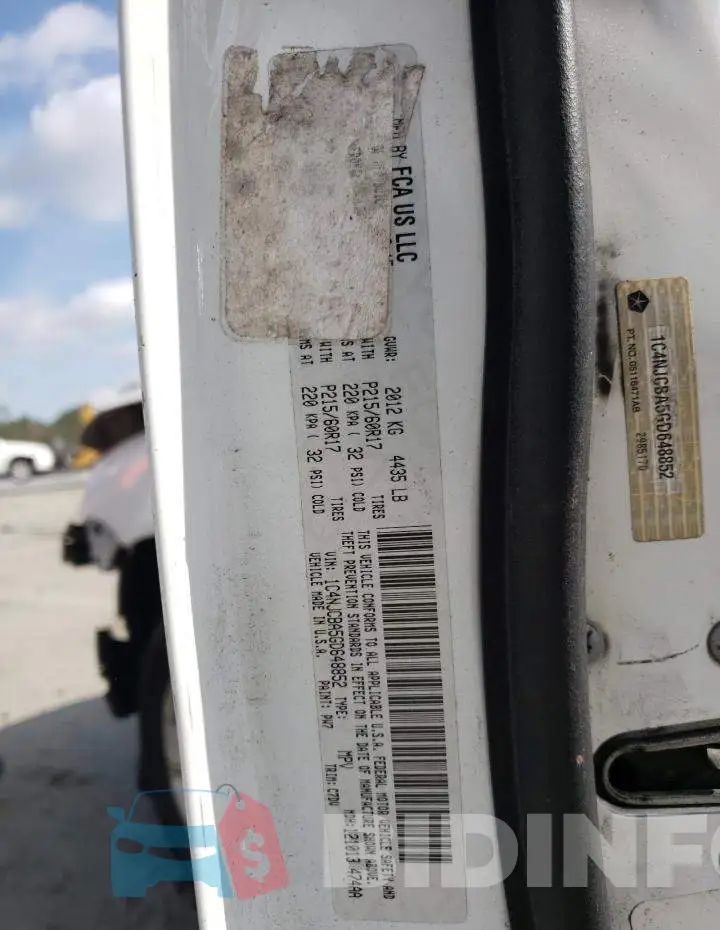 1C4NJCBA5GD648852 Photo# 13