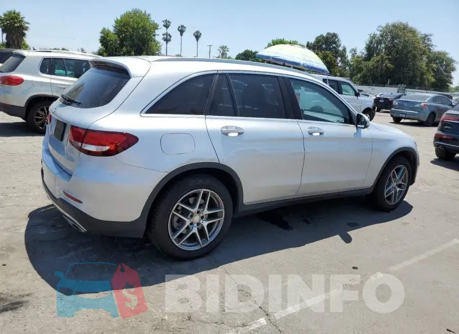 WDC0G4JB5GF106920 Photo# 3