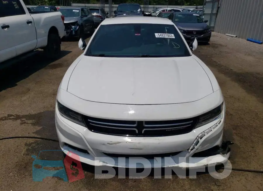 2C3CDXBG9FH826858 Photo# 5