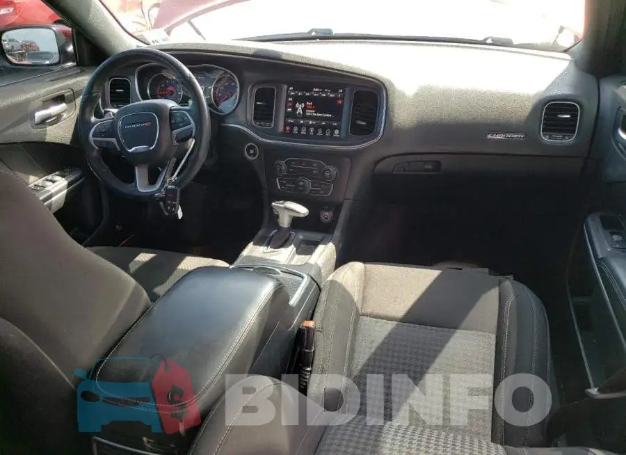 2C3CDXHG8HH653117 Photo# 8
