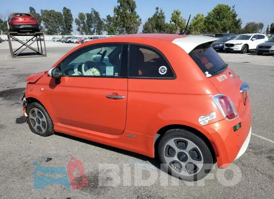 3C3CFFGE9FT709882 Photo# 2