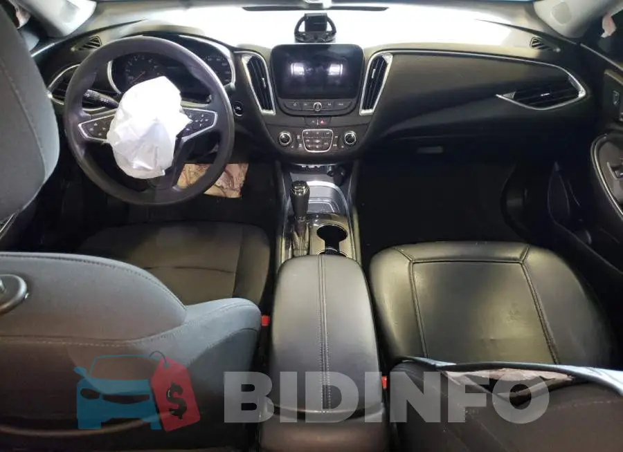 1G1ZD5ST9LF008088 Photo# 8