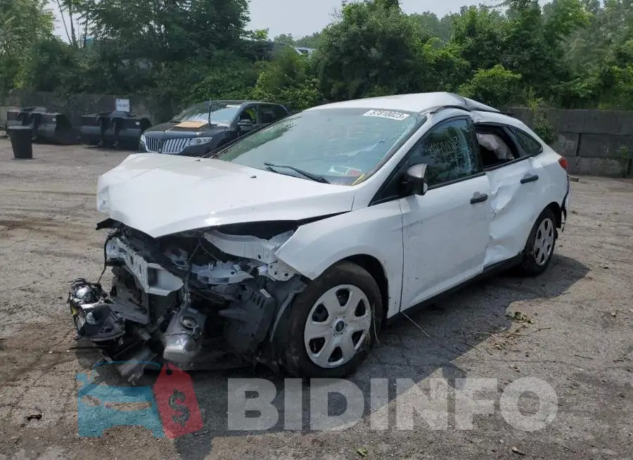 1FADP3E26GL265643 Photo# 1