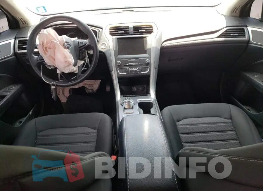 3FA6P0HD2LR125816 Photo# 8