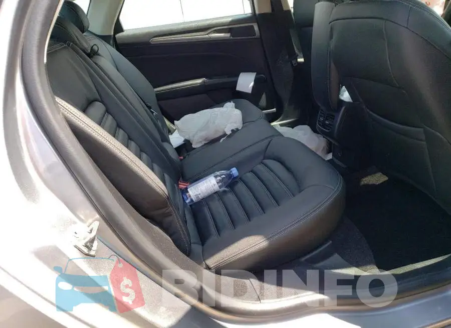 3FA6P0HD9LR110083 Photo# 10