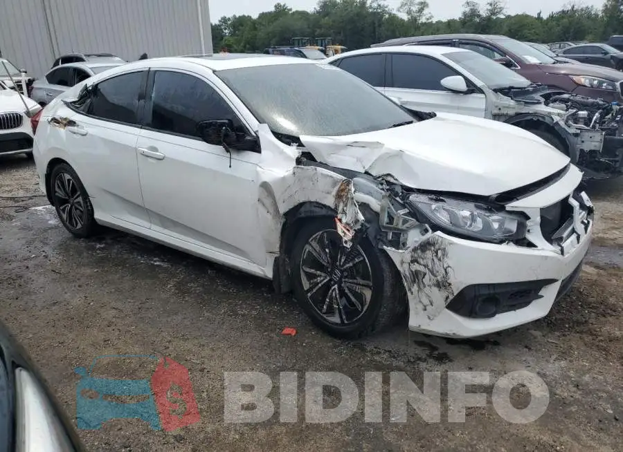 19XFC1F32HE000237 Photo# 4