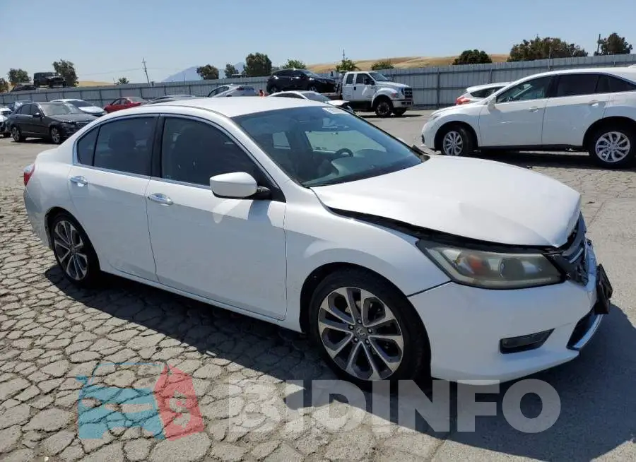 1HGCR2F55EA125452 Photo# 4