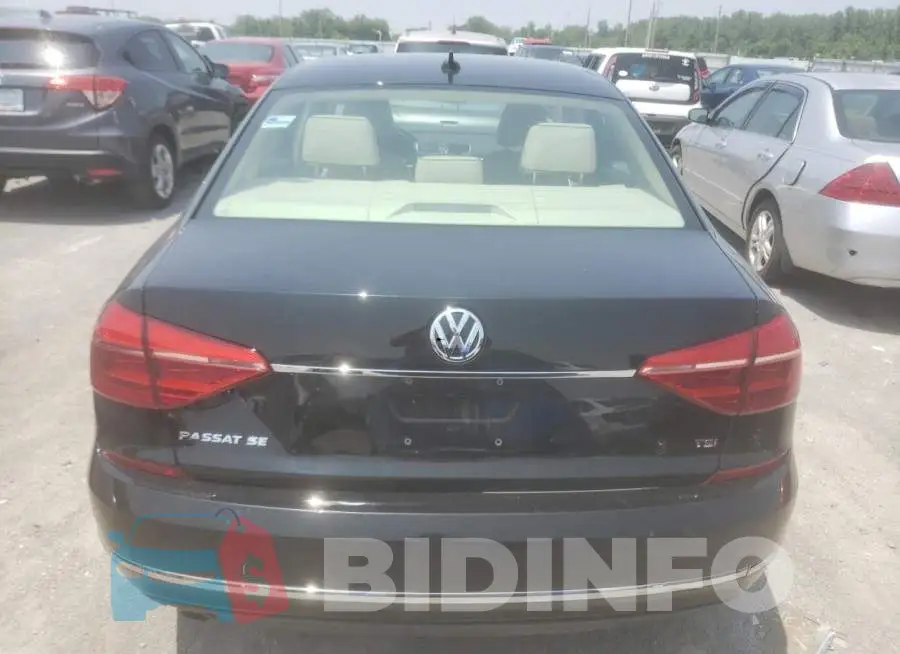 1VWBS7A39GC046940 Photo# 6