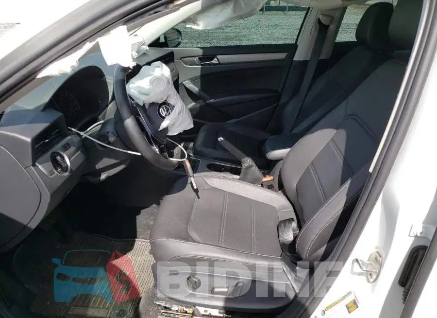1VWSA7A37LC021421 Photo# 7