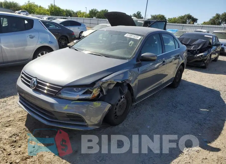 3VW2B7AJ0HM309895 Photo# 1