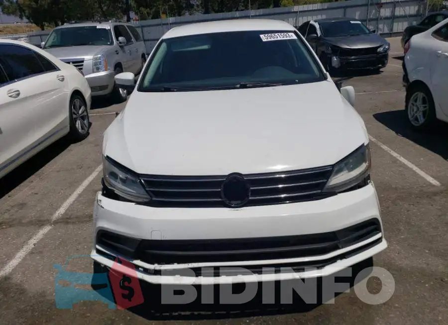 3VW2B7AJ3JM237399 Photo# 5