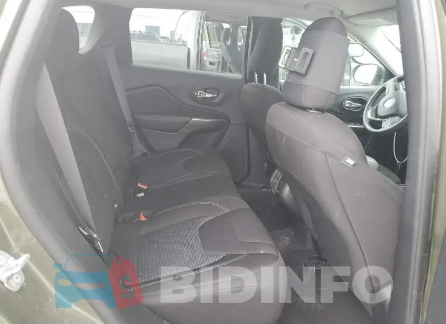 1C4PJMCB1KD162540 Photo# 11