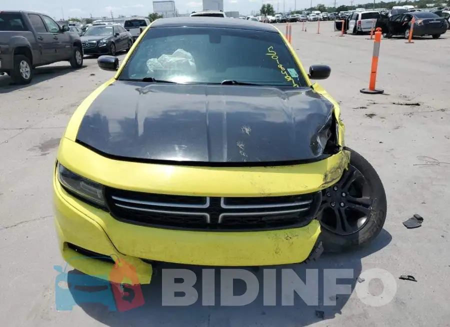 2C3CDXBG2FH827317 Photo# 5