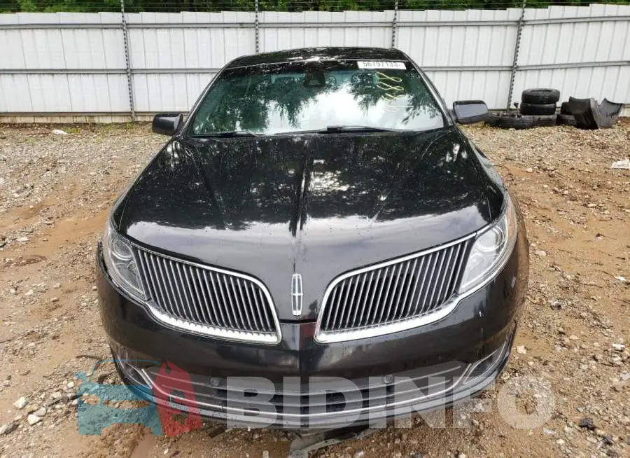 1LNHL9FT0EG609888 Photo# 5