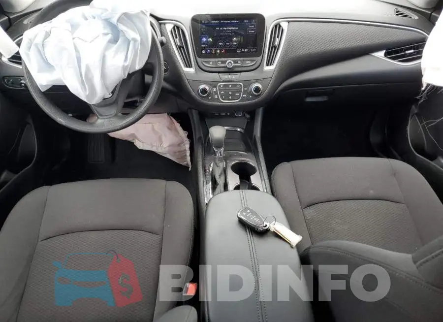 1G1ZD5ST0PF139058 Photo# 8