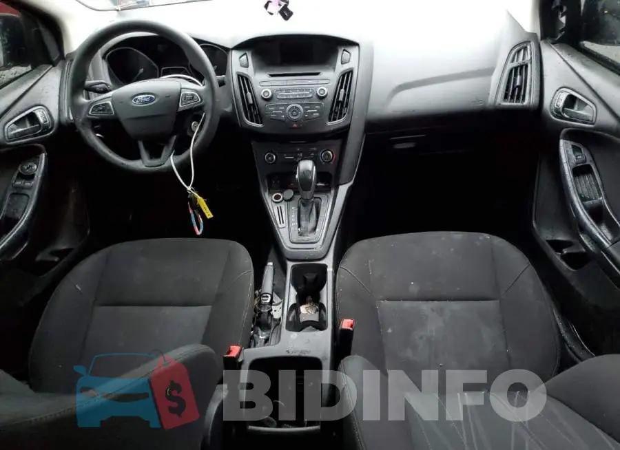 1FADP3E28FL372465 Photo# 8