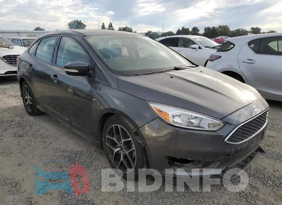 1FADP3F24GL351578 Photo# 4