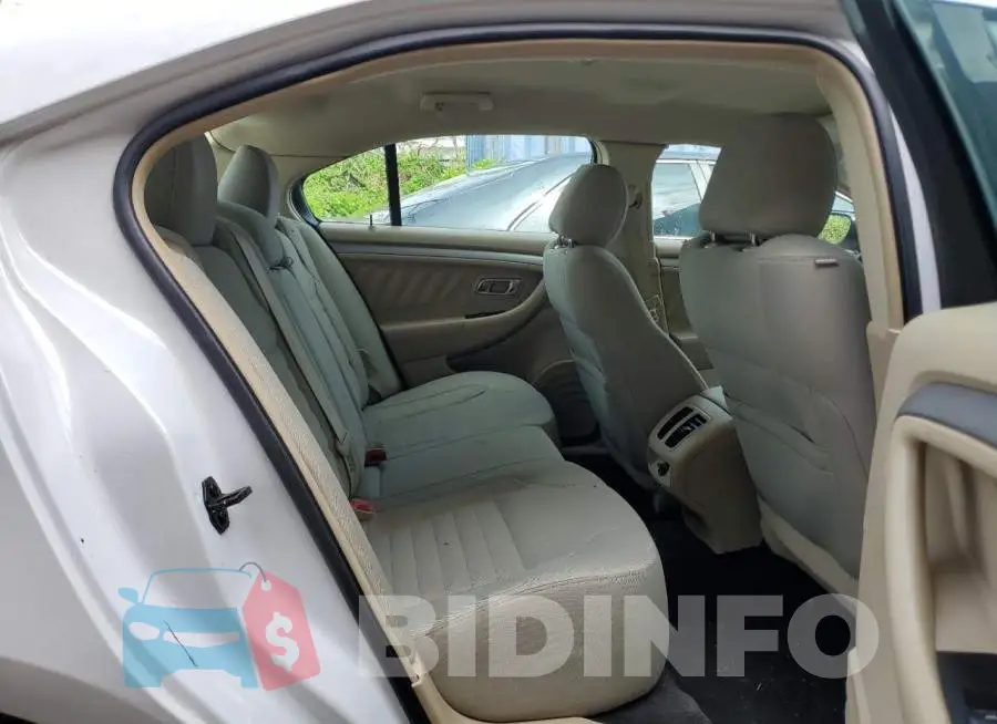 1FAHP2D80HG141654 Photo# 10