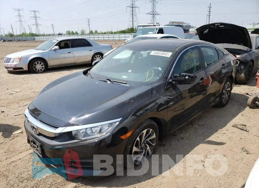 19XFC2F70GE026911 Photo# 2