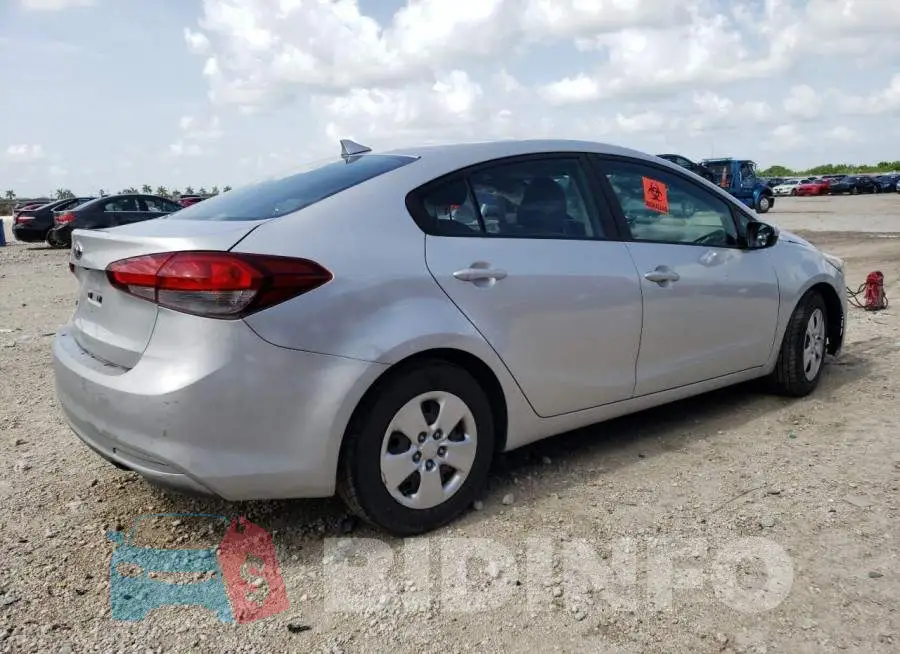 3KPFL4A7XHE156408 Photo# 3