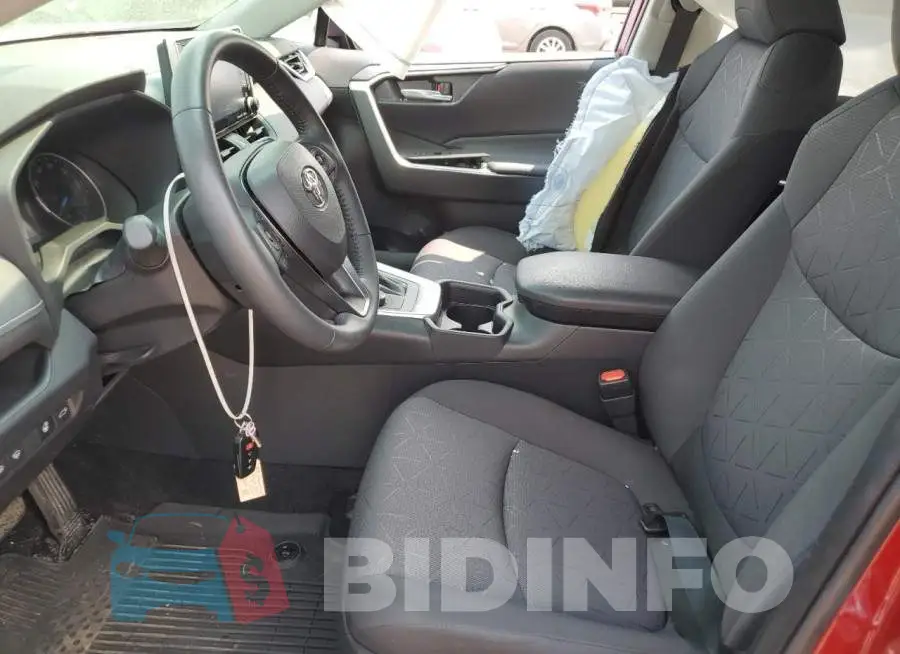 JTMRWRFV5MD132442 Photo# 7