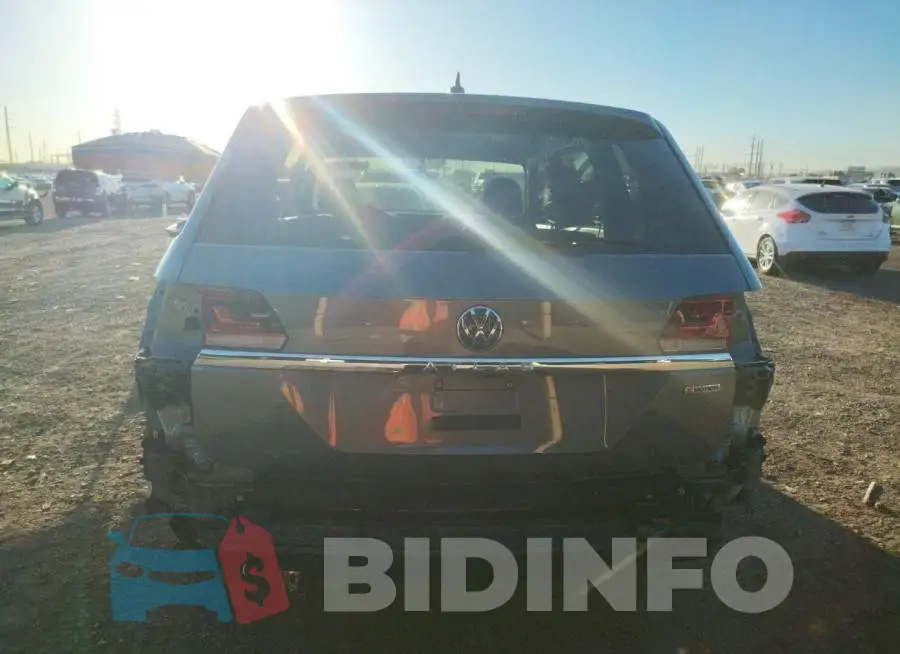 1V2GP2CA4MC594007 Photo# 6