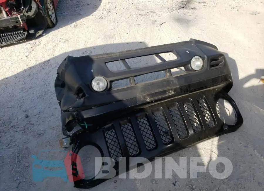 1C4NJPBB5ED886665 Photo# 13