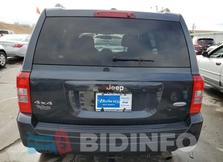 1C4NJRFB0ED670616 Photo# 6