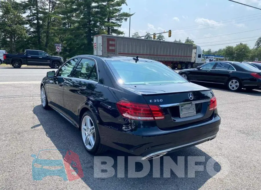 WDDHF8JB2EA822323 Photo# 4