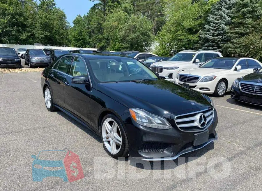WDDHF8JB2EA822323 Photo# 2
