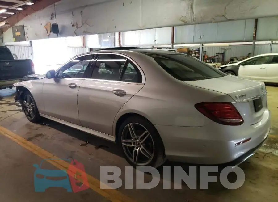 WDDZF4JB5HA225801 Photo# 2