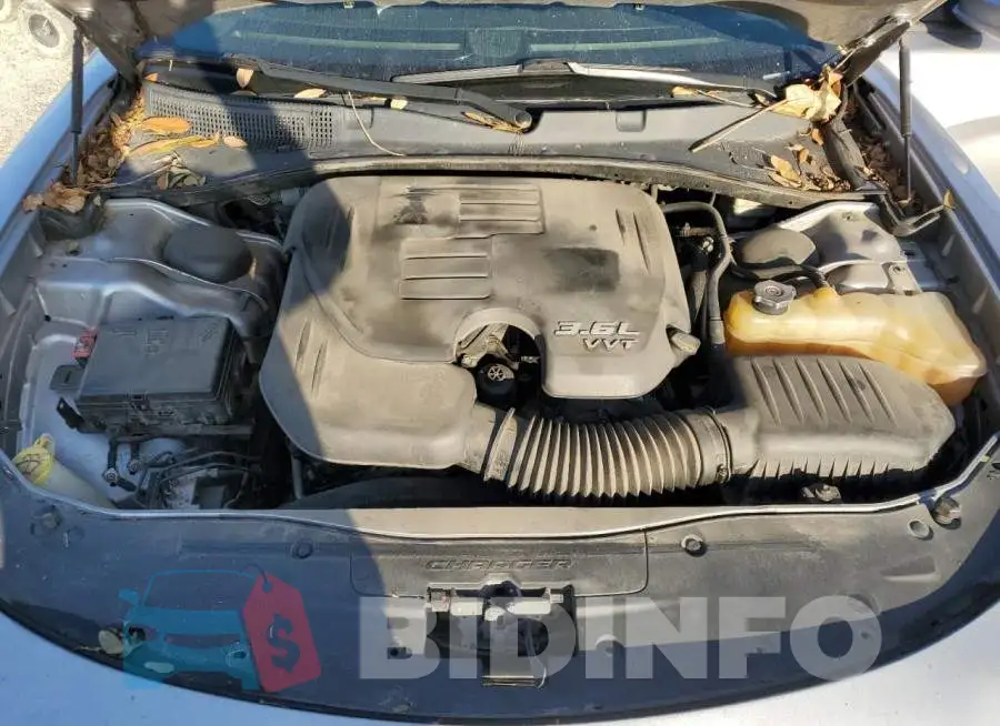2C3CDXBG5FH751768 Photo# 11