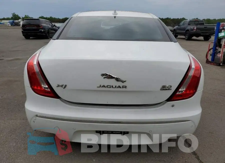 SAJXJ1CD7F8V80536 Photo# 6