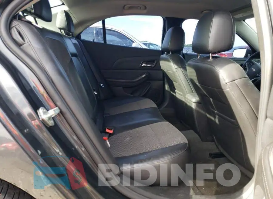 1G11E5SL6EF296374 Photo# 10