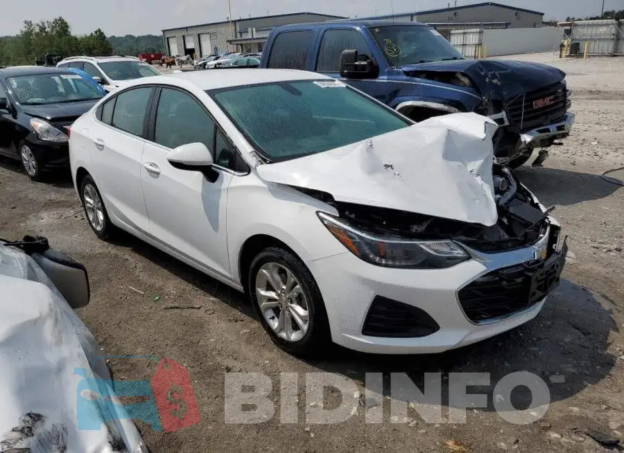 1G1BE5SM1K7141637 Photo# 4