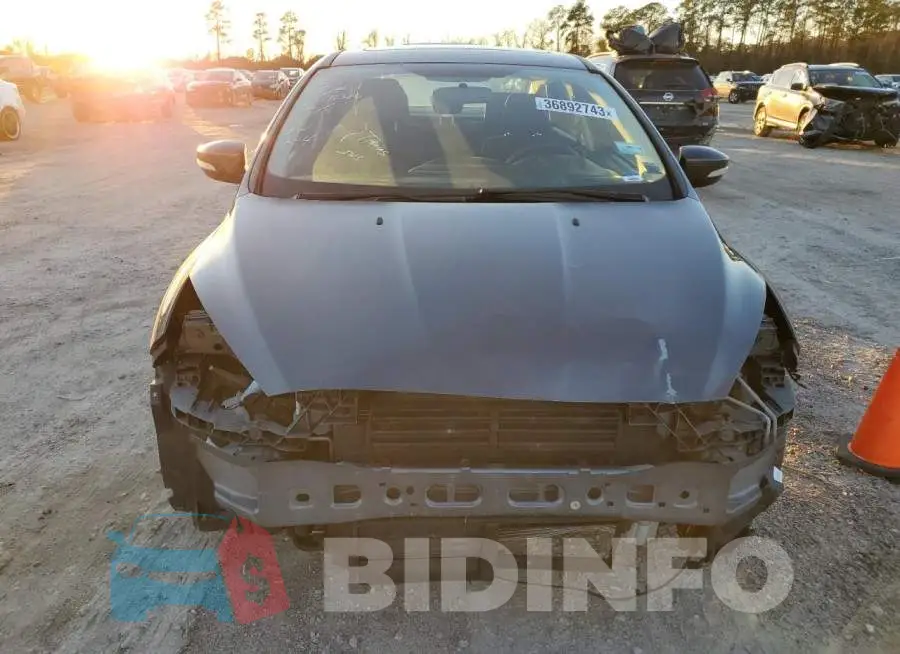 1FADP3H2XJL277247 Photo# 5