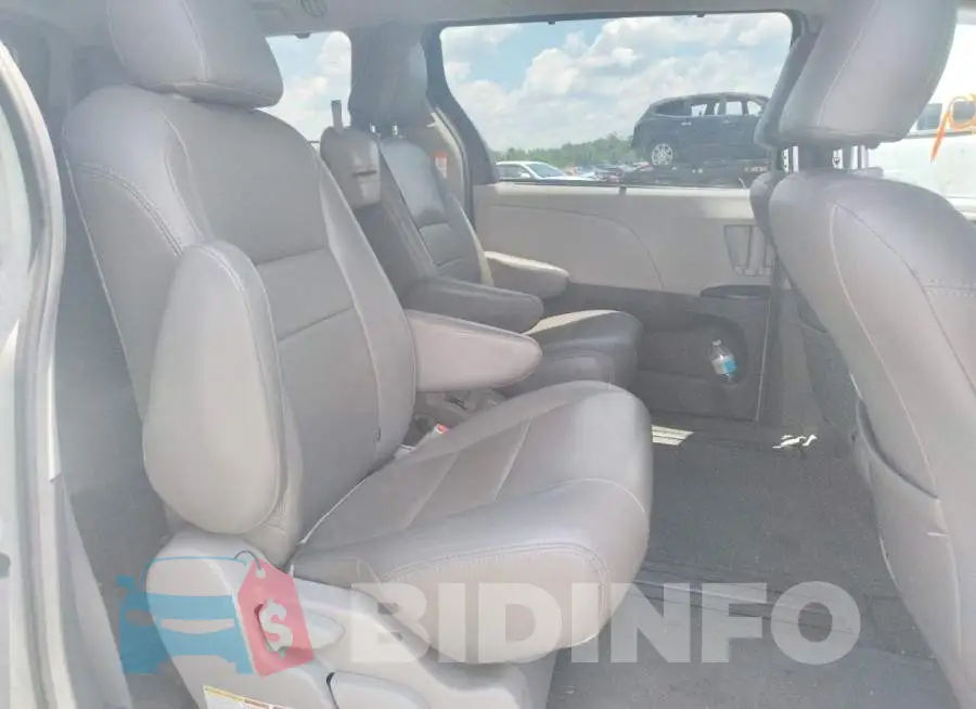 5TDKZ3DCXHS838372 Photo# 11