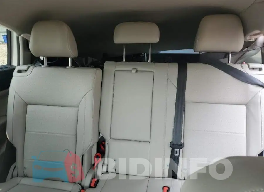 1V2HP2CA9PC517626 Photo# 10